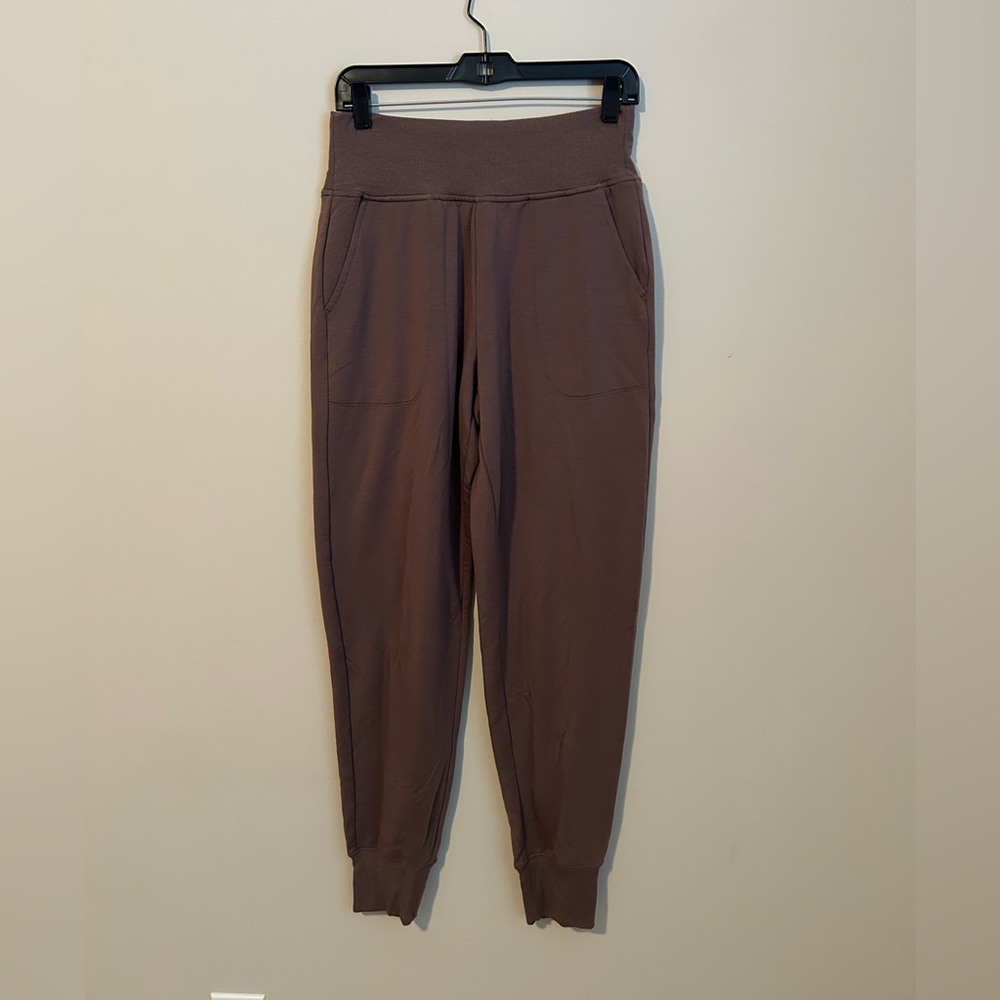 Athleta Coaster Luxe High Rise Jogger Size Small Tall Purple/Mauve